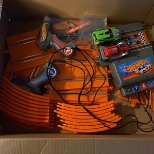 Hot Wheels Slot Car Track Set